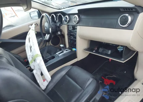 2007 Ford Mustang V6 Deluxe/V6 Premium z USA, uszkodzony, nr VIN 1ZVFT80N675318730